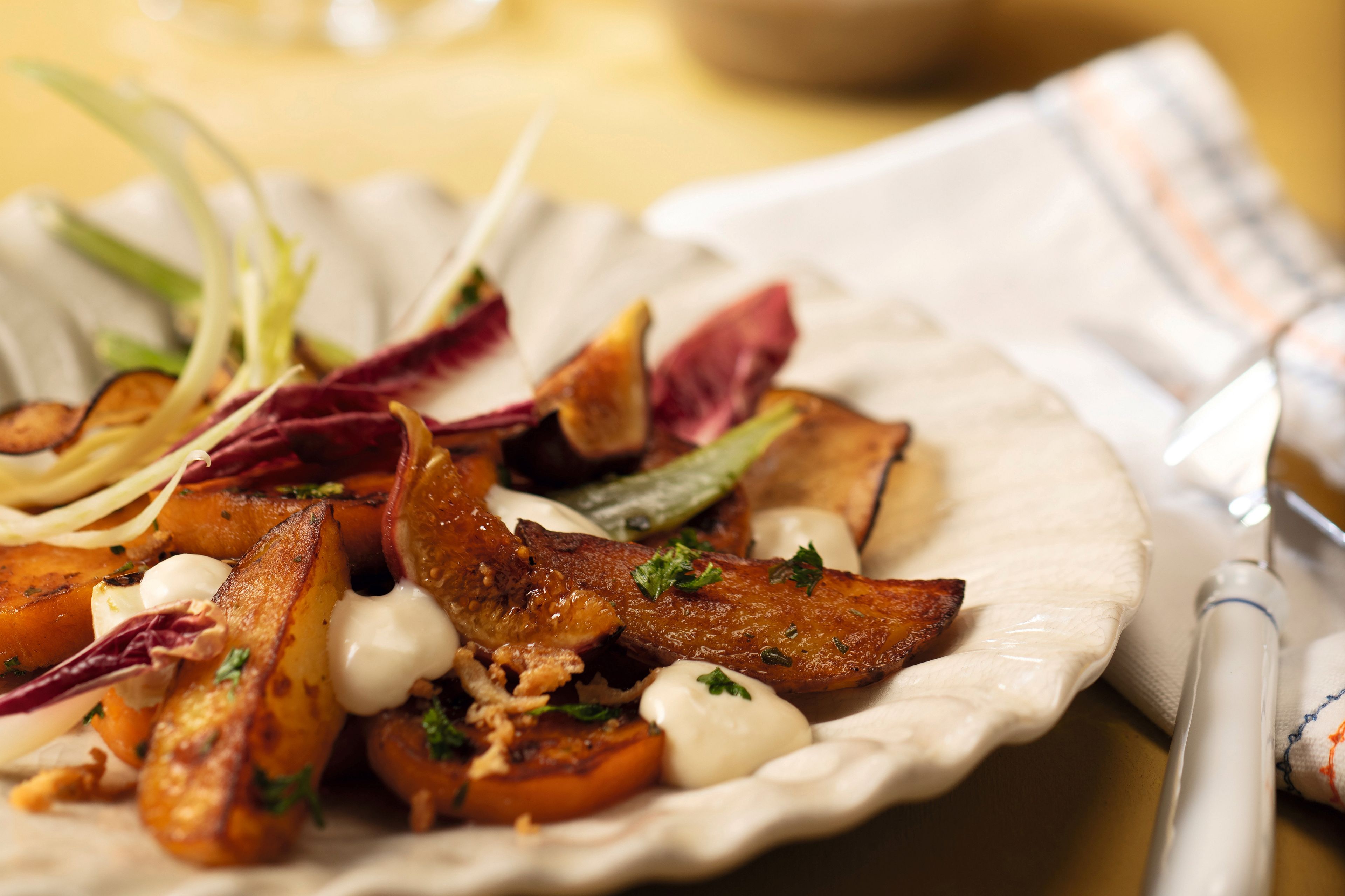 Mediterranes Gemüse-Gröstl mit karamellisierten Feigen und Aioli